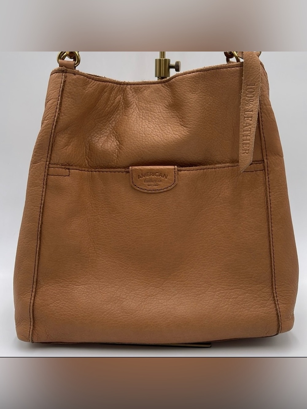 American Leather Co. Shoulder Bag - Caramel
Brown 100% Leather - Double Straps - Picture 2 of 15
